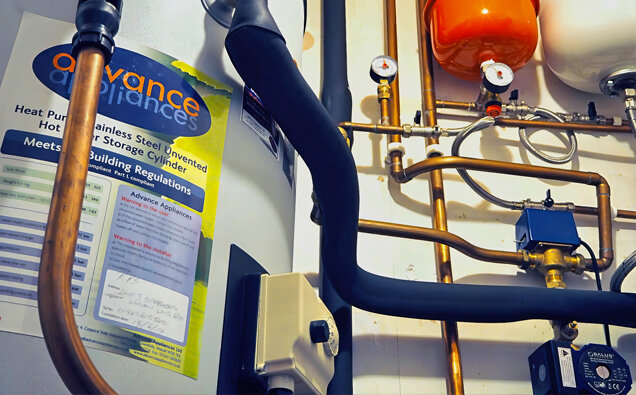 https://joondannahotwater.com.au/uploads/2025/06/electric-hot-water-system-72670.jpg