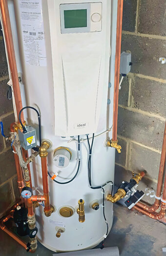 https://joondannahotwater.com.au/uploads/2025/06/gas-hot-water-system-13675.jpg