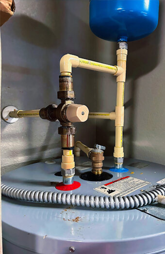 https://joondannahotwater.com.au/uploads/2025/06/gas-hot-water-system-35892.jpg