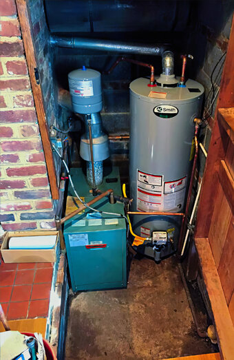 https://joondannahotwater.com.au/uploads/2025/06/gas-hot-water-system-50310.jpg